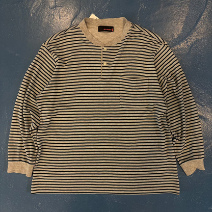 MR JUNKO Grey/Navy Striped Quarter Button